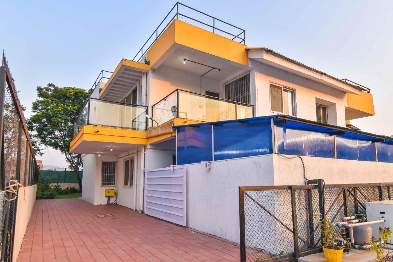Вилла Coco Loco 3Bhk Лонавала Экстерьер фото
